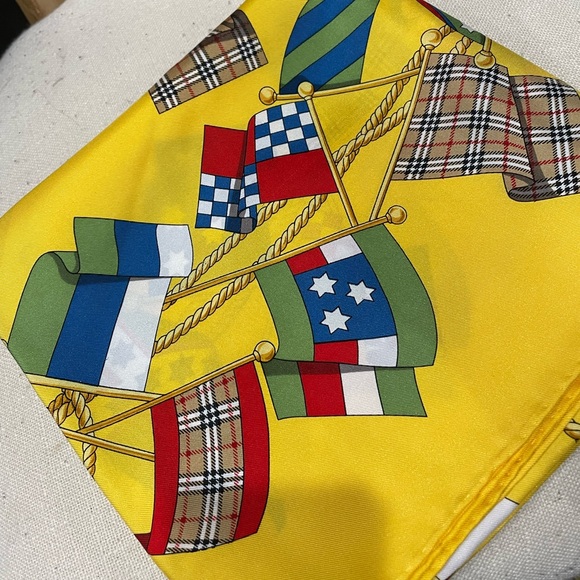 Burberry Rare Nova Check Flag Yellow 100% Silk Scarf - Picture 2 of 6